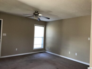 500 Bowers Park Cir, Knoxville, TN 37920 - photo 5