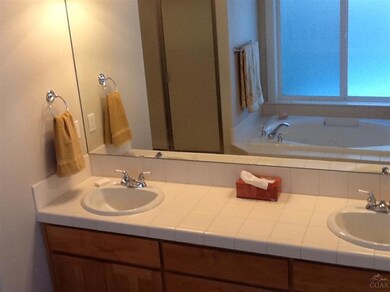 1410 NW John Fremont St, Bend, OR 97701 - photo 5