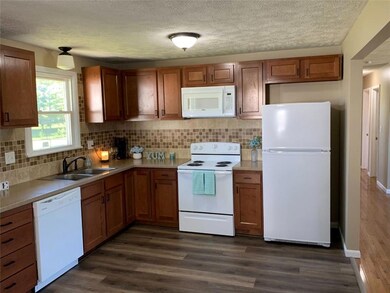 1520 E 26th St, Muncie, IN 47302 - photo 7