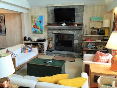 276 Sap Bucket Cir unit 2B, Peru, VT 05152 - photo 4