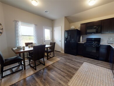 3502 N Marian St, Siloam Springs, AR 72761 - photo 2