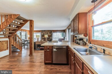 129 Hampton St, Basye-Bryce Mountain, VA 22810 - photo 5