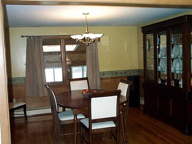 32 Roger Williams Dr, Greenville, RI 02828 - photo 6