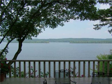 Main lake views from most every room.
