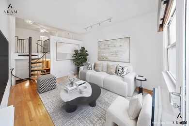 211 Thompson St unit 4-C, New York, NY 10012 - photo 3