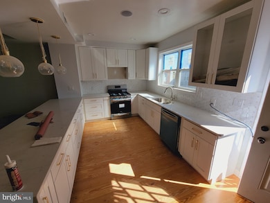 612 Otis Place NW, Washington, DC 20010 - photo 5