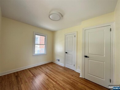 882 Lafayette Ave, Hawthorne, NJ 07506 - photo 5