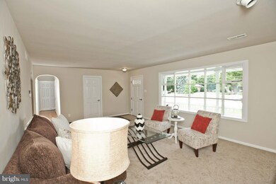 16631 Longstreet Dr, Williamsport, MD 21795 - photo 7