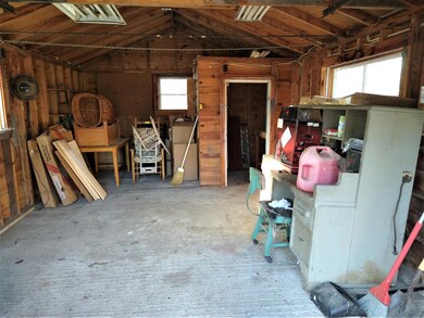 GARAGE INTERIOR