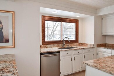 Gorgeous cabinetry!