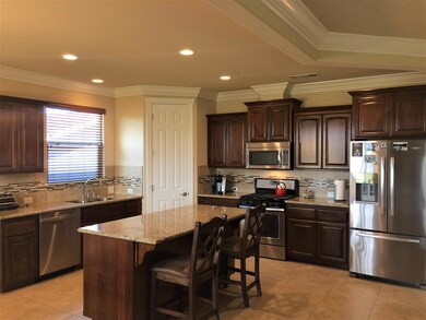 Kitchen (2)