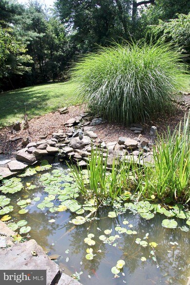 76 Fortress Dr, Boyertown, PA 19512 - photo 7