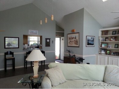 Great Room /fireplace  21x28