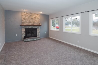 512 E Jefferson-103