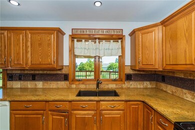 4191 Ford Dr, Emmaus, PA 18049 - photo 7