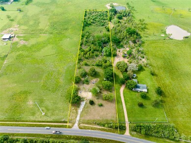 33129 Betka Rd, Waller, TX 77484 - photo 2