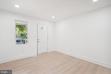 5027 Fable St, Capitol Heights, MD 20743 - photo 4