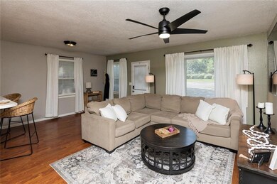 780 E Aurora Ave, Des Moines, IA 50313 - photo 6