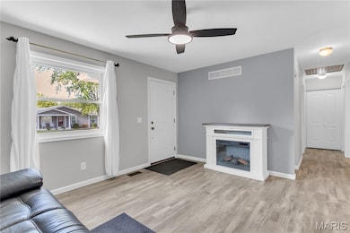 1910 Pebble Brook Dr, O Fallon, MO 63366 - photo 6