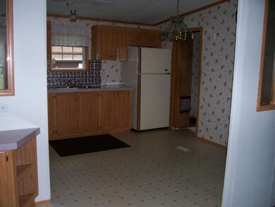 400 W Main St, Littleton, NH 03561 - photo 5