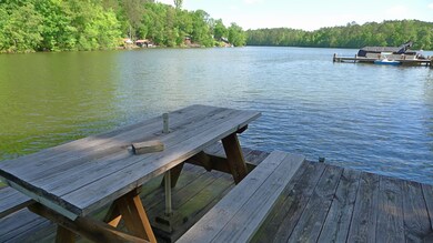 Pretty Lake Views from Dockside