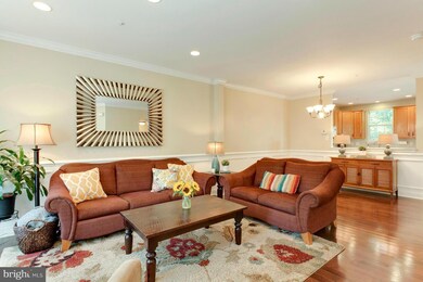 20815 Shamrock Glen Cir, Germantown, MD 20874 - photo 3