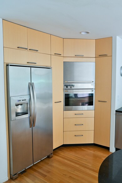 Built in dishwasher and refrigerator + mini fridge