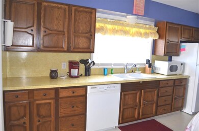 1911 Burton Ave, Burley, ID 83318 - photo 3