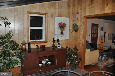 211 Patrick St SW, Vienna, VA 22180 - photo 5