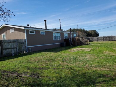 10003 Harry Dr, Needville, TX 77461 - photo 5