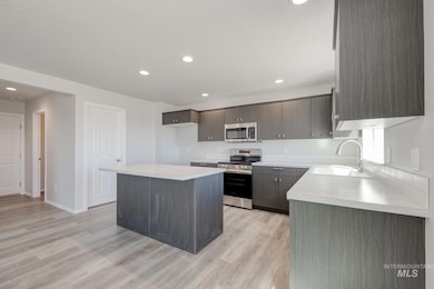 1528 Long Pond St, Middleton, ID 83644 - photo 4