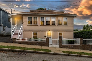 9 Cyrus St unit 2, Wakefield, MA 01880 - photo 2