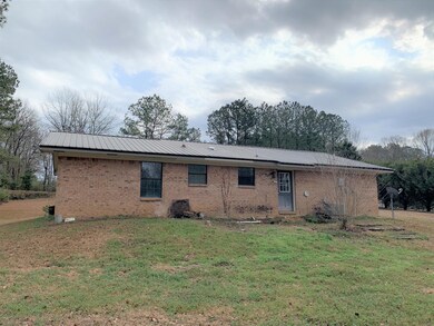 15 Giles Dr, Laurel, MS 39443 - photo 2