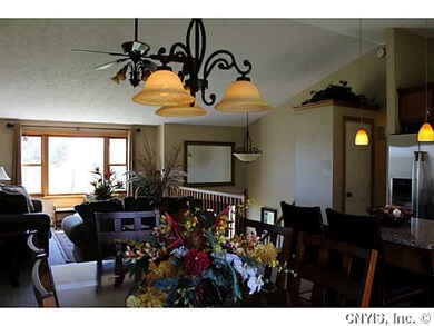 Living Room with ceiling fan