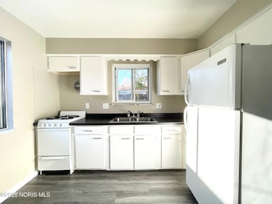 256 Graham St, Toledo, OH 43605 - photo 4