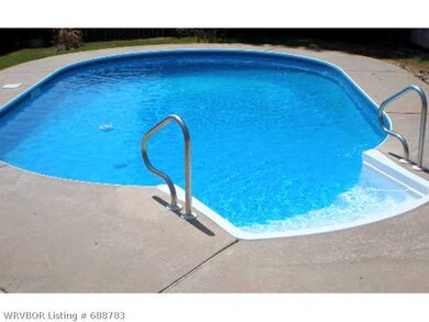 Swimming Pool/Hot Tub/Sauna.