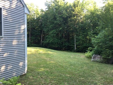 SIDE/BACK YARD