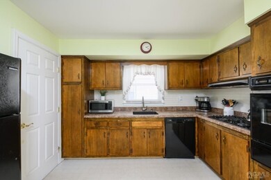 1417 Emma Place, Linden, NJ 07036 - photo 4