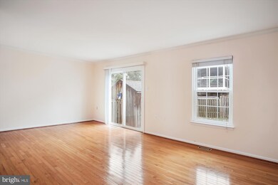 6128 Calico Pool Ln, Burke, VA 22015 - photo 6