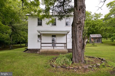 323 Apple Harvest Dr, Martinsburg, WV 25401 - photo 2