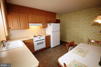 203 Stafford Ave, Harrisburg, PA 17111 - photo 5