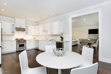 1 Lia Fail Way Cos Cob CT-large-015-20-0