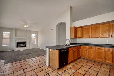 4652 E Fairbrook (6)