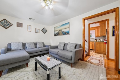 187 Hoover Ave, Edison, NJ 08837 - photo 5