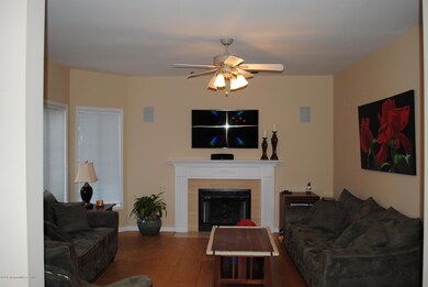 1510 Laurel Court 071