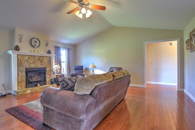 210 Jimmy Johnston-6