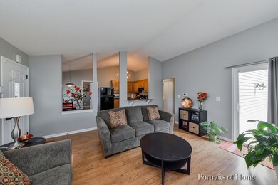 405 Bayview Ave, Naperville, IL 60565 - photo 7