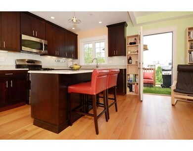 590 E 3rd St, Boston, MA 02127 - photo 4