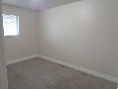 4655 S Locust Ln unit 16, Salt Lake City, UT 84117 - photo 6