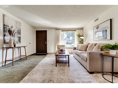 2482 Canterbury St, Eugene, OR 97404 - photo 5